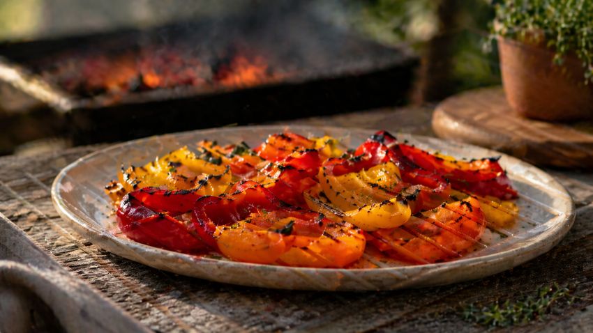 Сколько и как жарить перец на мангале