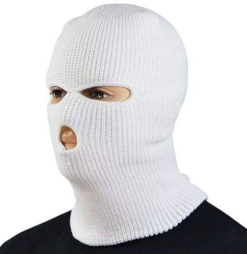 Як захистити обличчя та голову від вітру та морозу: комплексний підхід